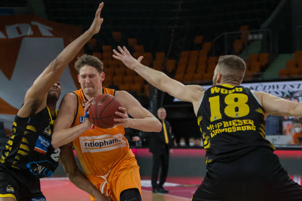 球队动荡 球队动荡