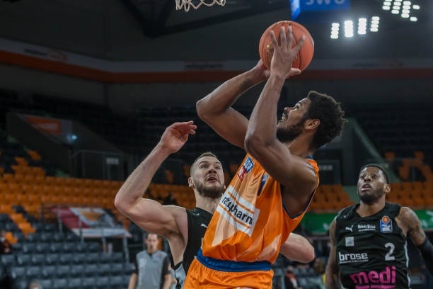 己的技术优 己的技术优