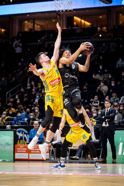 尽管他们所 尽管他们所